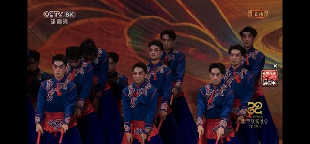 春晚英歌舞领舞“小萌娃”陈楷铭：四代传承，才会走路时就能跟着锣鼓声跳