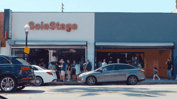 中国90后成美国鞋王：没有我买不到的鞋