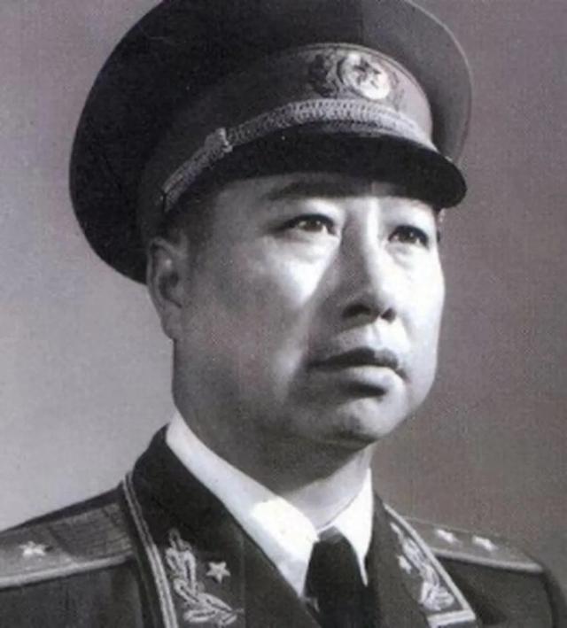 革命爱情，重新牵手：成钧与周月茜的不凡感情经历