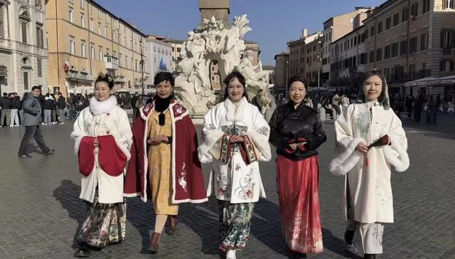 太超前！这群上海阿姨又传大消息！爆火作品曾引现象级热议