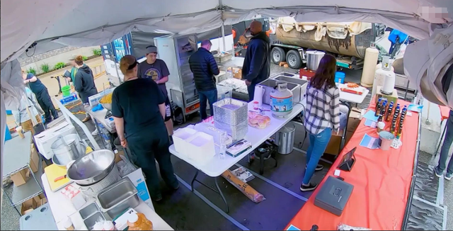 2019年，美国亿万富豪挑战90天内用100块赚100万，他做到了吗？