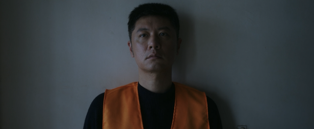 漂白：看到石毕穿着黑丝袜，才明白他才是四人组中隐藏最深的人