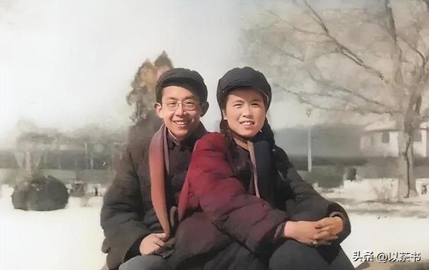 带三个娃嫁小14岁丈夫，她病逝7年后，丈夫王崇秋的做法令人感动