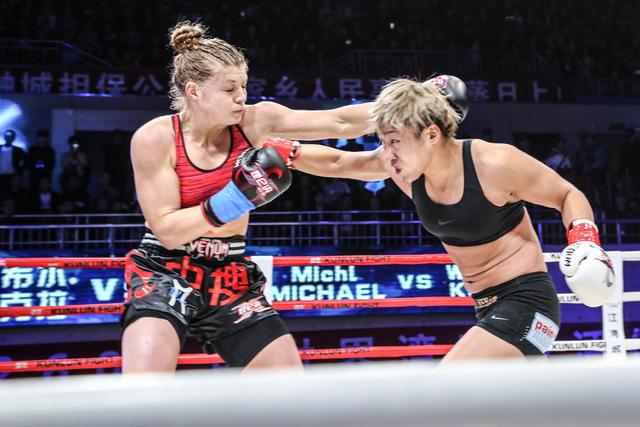 昆仑决擂台上的女性元素 巾帼英雄美女宝贝斗艳