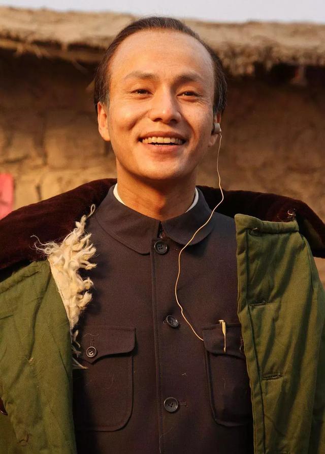 这部介绍中国“民族脊梁”的电影，绝不能沉