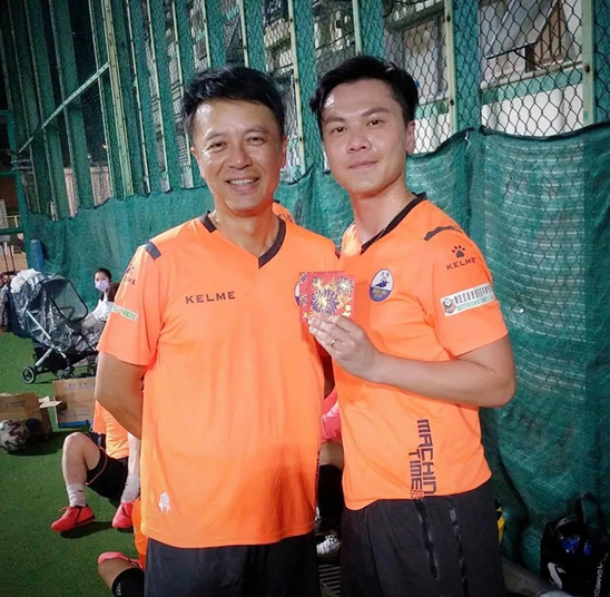 港台明星突然衰老：舒淇白发苍苍李克勤满脸皱纹，郭羡妮一口乱牙