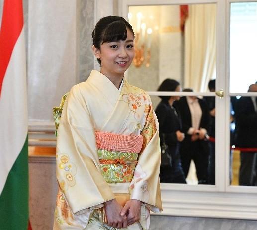 日本皇室最美公主：29岁佳子漂亮却小家子气，远不如爱子气场强大