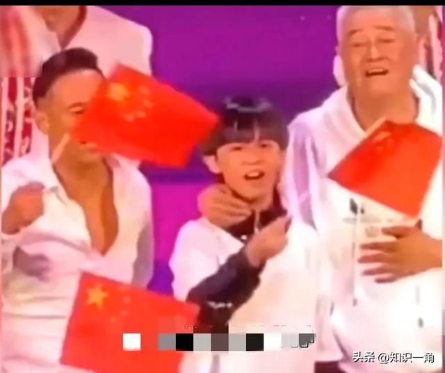 赵本山老师前妻的大女儿赵玉芳领着小外甥来看望赵本山