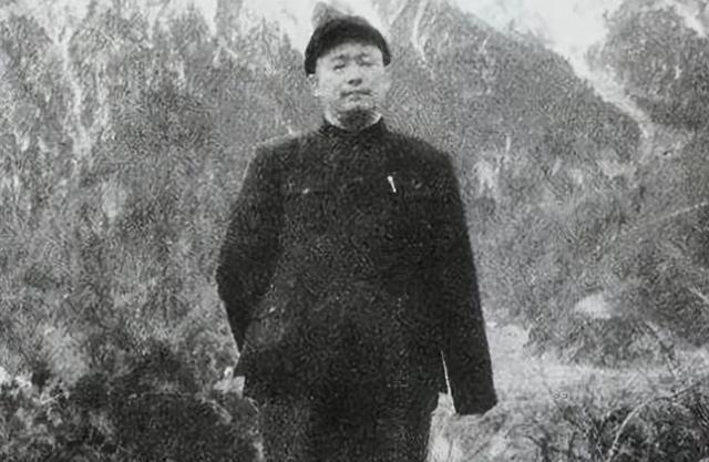 革命爱情，重新牵手：成钧与周月茜的不凡感情经历