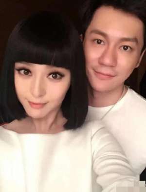 李晨多大(49岁陆毅和46岁李晨的同框照，清爽和油腻的差距一目了然)