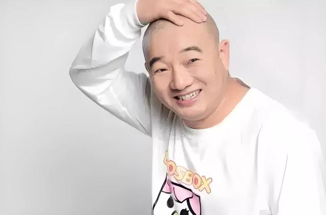 巴蜀笑星张德高亮相皇华镇皇华春晚，《张三娘相亲》笑翻全场