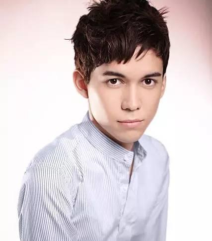 听说娱乐圈最近流行撞脸？看看有没有你的爱豆？