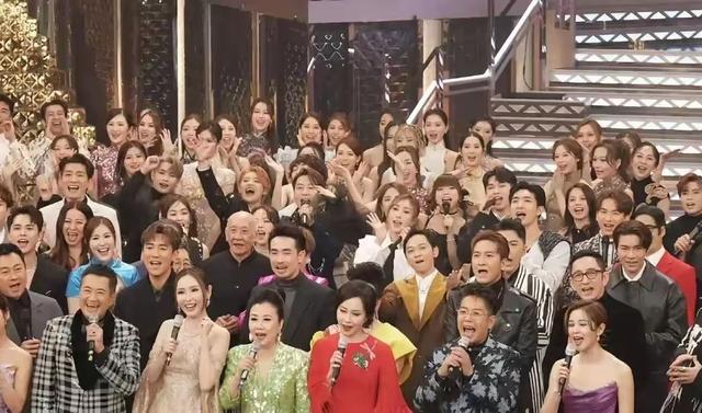 杨茜尧错失“视后”,回巢撑场TVB,却成了万千星辉的“遗珠”