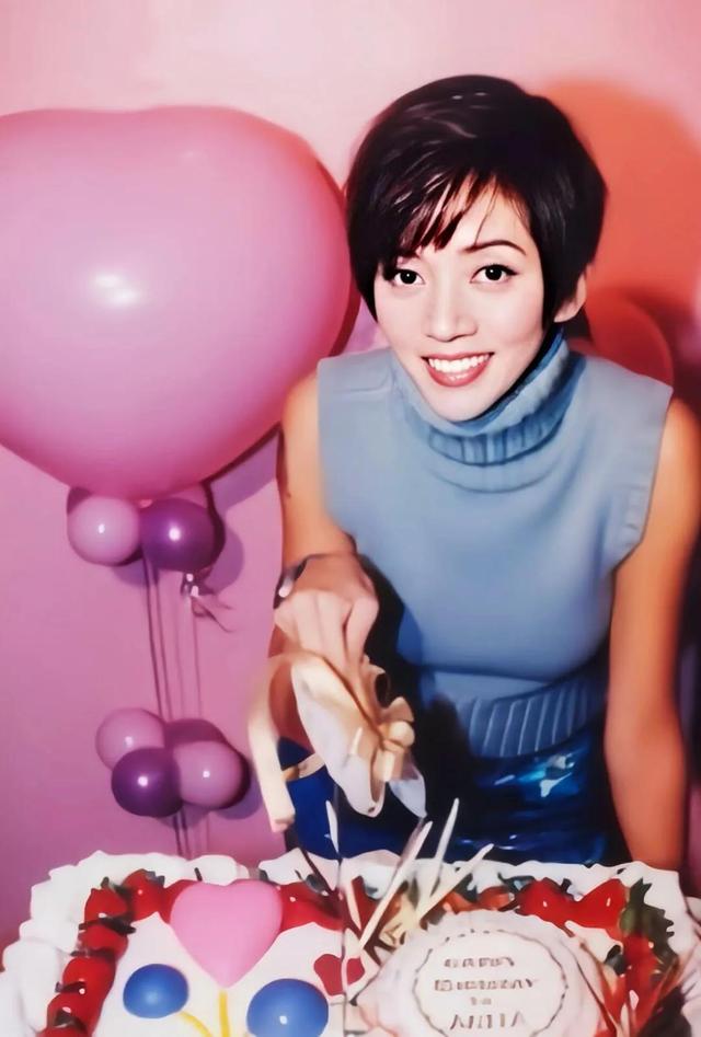 明星怀旧系列图片壁纸～梅艳芳