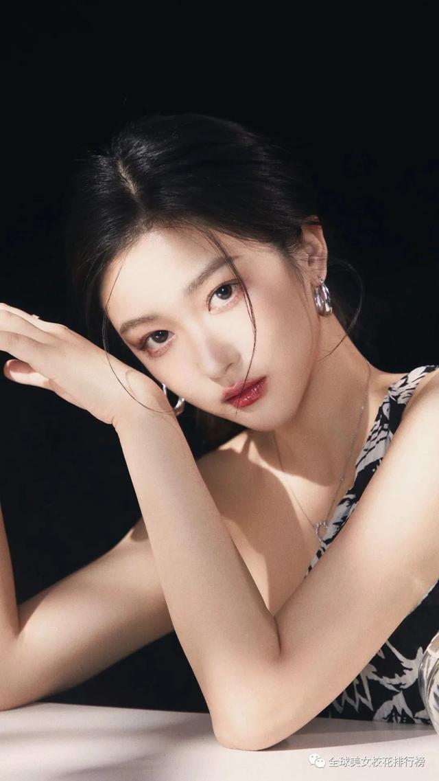 大连艺术学院美女曹婉瑾