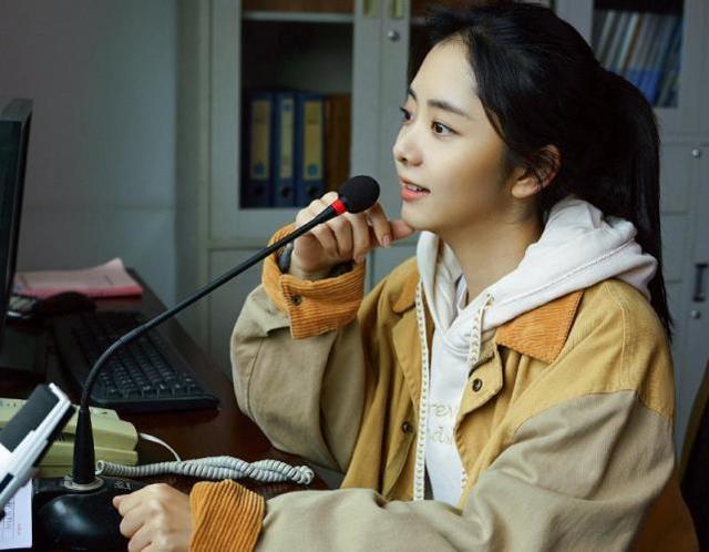 162谭松韵和183白敬亭站一起,身高差凸出,是否谎报很明显