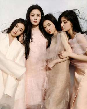 艾米会(“00后四小花旦”同框，赵晴，艾米，胡连馨，王和，谁赢了？)