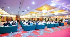 荣富饭店(重新定义新一代车衣  晶华H10和H20车衣闪亮登场)