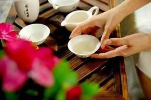 女人如茶(美文：女人如茶)