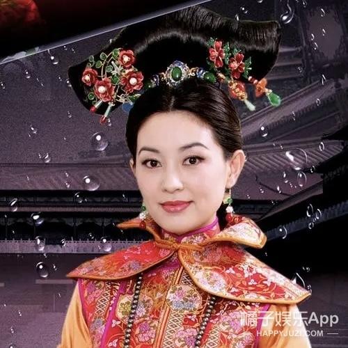 还记得《倚天屠龙记》里的小昭吗？44岁竟然活得如此精彩