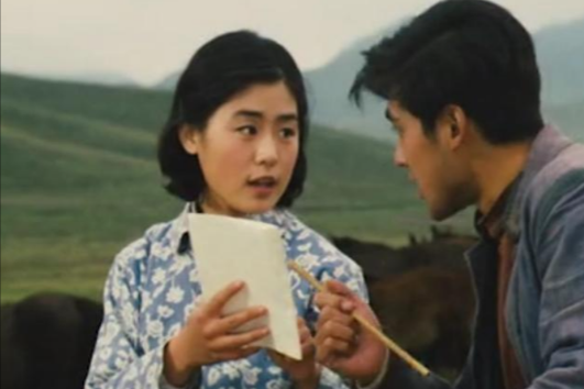 丛珊：与大9岁法国佬难幸福，2婚带娃嫁导演萧锋，12年成全家团宠