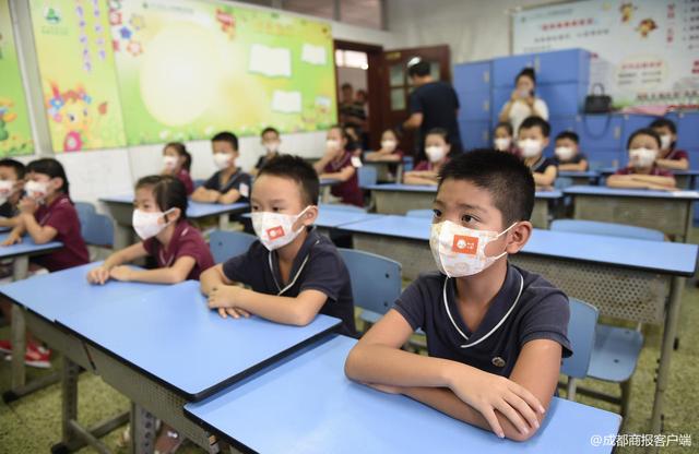 “我每天都在想学校”特殊的开学第一课，白血病儿童“重返”校园