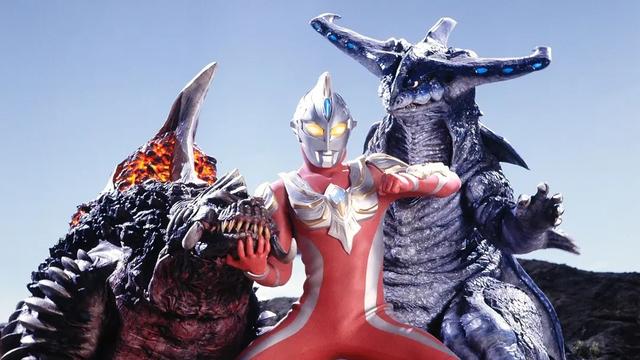 突破底线,遭人争议,这部日本电影凭啥成为猎奇重口片天花板?