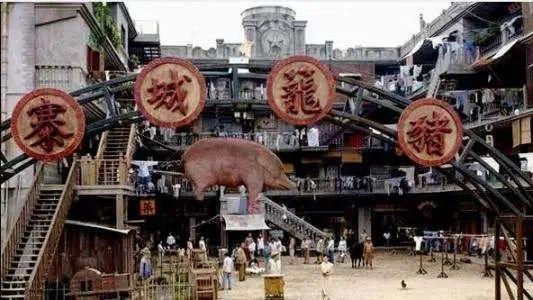 周星驰《大战猪笼城寨》，功夫2的真正结局