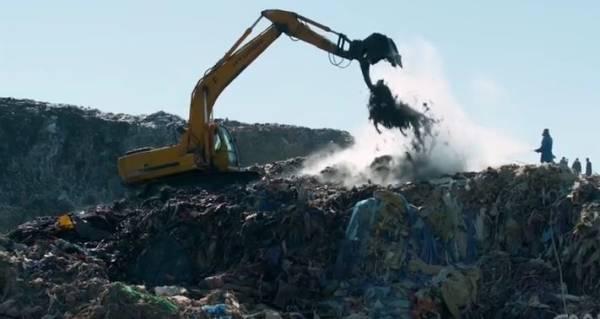 这座韩国最大垃圾山 已经烧了3个月