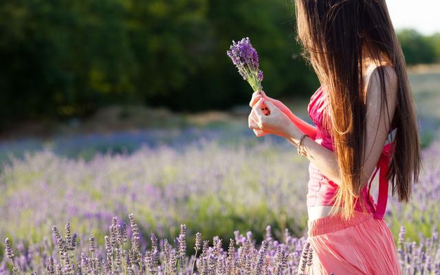 直戳心窝的话：潜能很容易被习惯所掩盖，被时间所迷离，被...