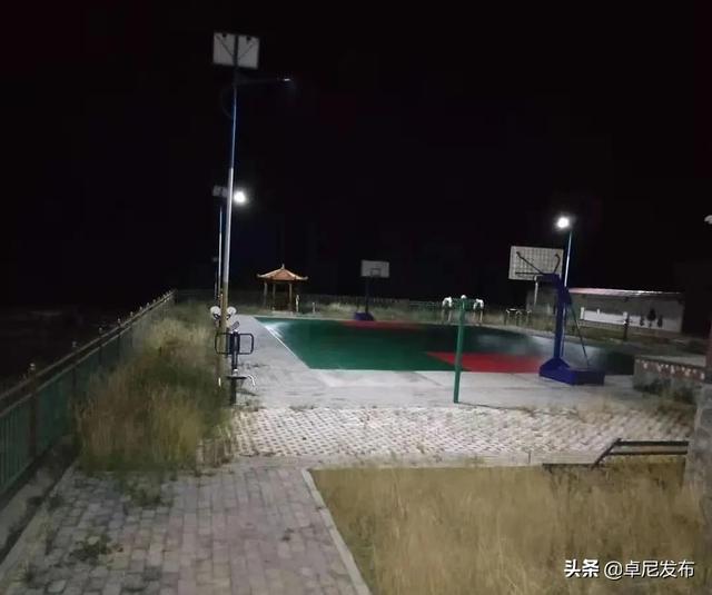 你们是村里那盏最亮的灯——卓尼县藏族小学央金卓玛眼中的扶贫干部