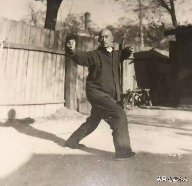 烟台郝家太极梅花螳螂拳嫡传郝斌先生演练的螳螂拳