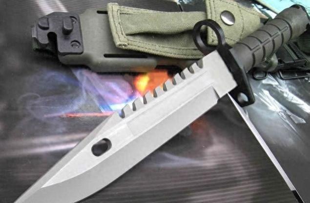 高空雄鹰的“利爪”:伞兵刀