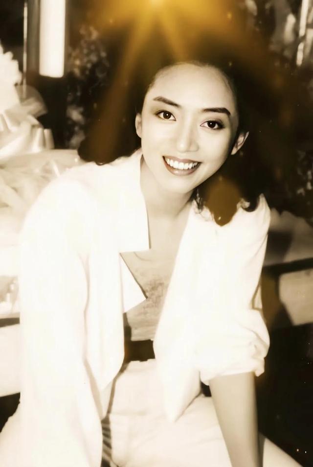 明星怀旧系列图片壁纸～梅艳芳