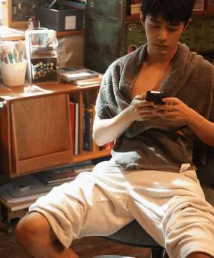 肖战原名叫什么(原文：肖战如何从素人到巨星？他的真名是什么？)