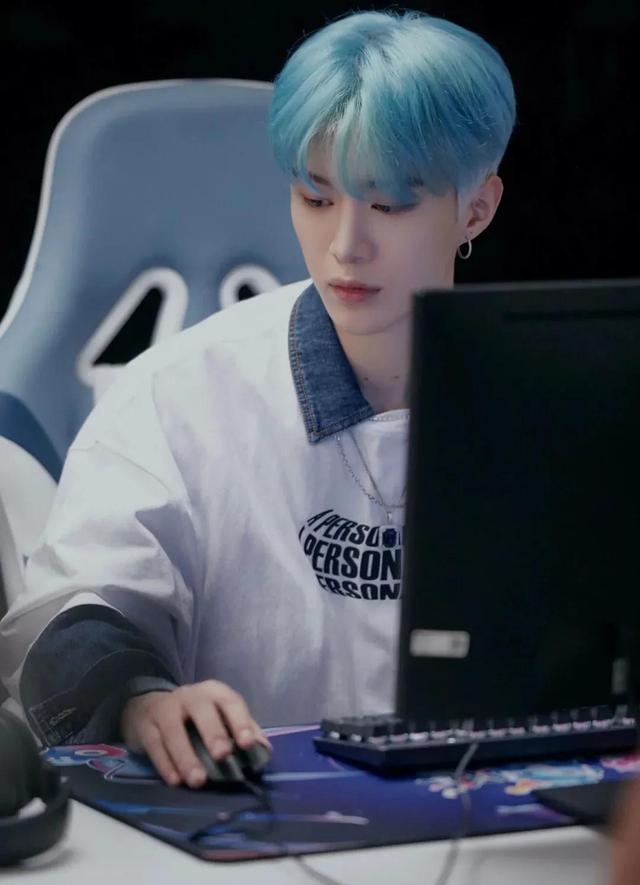 男明星蓝发造型你被谁惊艳了呢