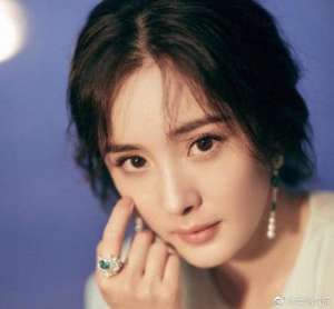 杨幂门事件(杨幂诈捐门尘埃落定：中间人李萌败诉，杨幂不用道歉赔偿)