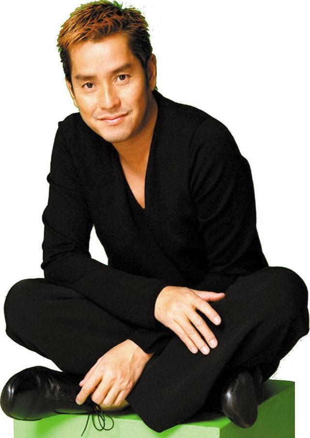 著名歌手谭咏麟：为了生一个儿子，他在发妻与红颜知己之间挣扎