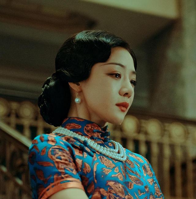 “小姨妈”邓家佳，天赋不够努力来凑，骨子里的坚毅助她频获大奖