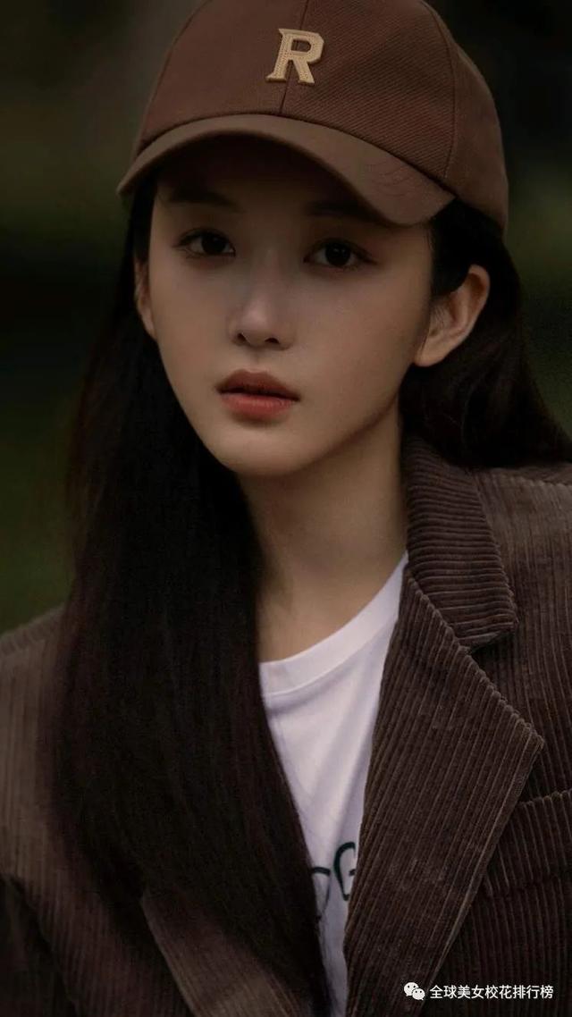 大连艺术学院美女曹婉瑾