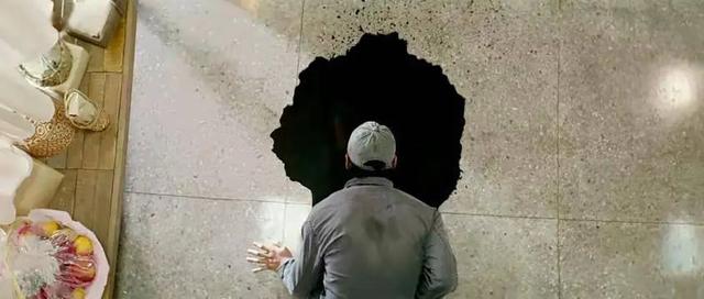 25岁女生吐“黑水”，竟查出罕见“吸血鬼病”！诊断手段：晒尿