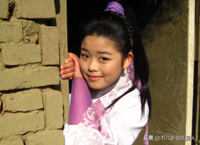 杨紫不该动脸？看完王莎莎的经历，不禁感叹：杨紫太明智了！