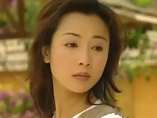 成名于开心鬼系列，一直是我们心中最美的小鱼