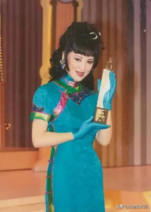 中国第一美妇有多美？坐牢离婚拍三级片，还因太美被克林顿接见