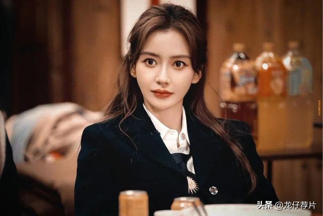 没有演技也是顶流，杨颖5部新剧蓄势待发，搭档男主一个比一个帅