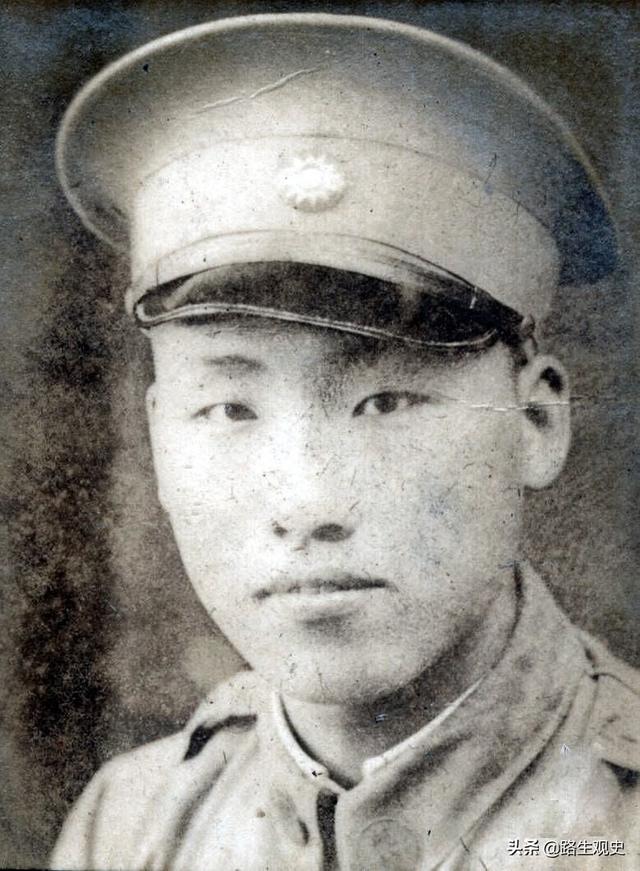 此女是旧上海的白富美，刺杀过76号头目，2007年才被发现是大英雄