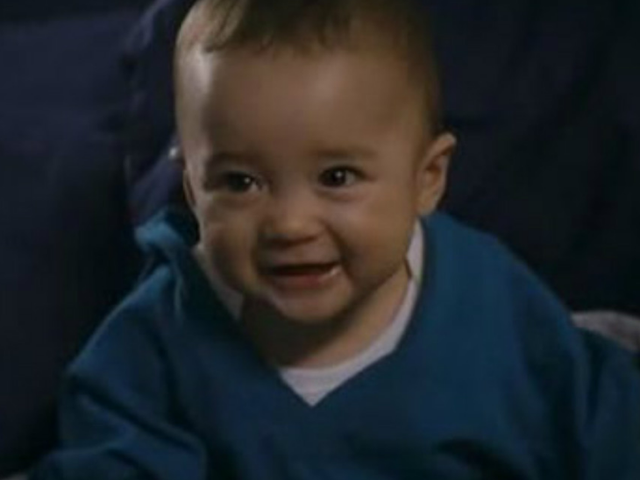 还记得《宝贝计划》里的小婴儿吗？曾与成龙搭档，后来怎样了