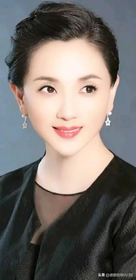 陶慧敏年轻时候的她，堪称众多人心中的女神，