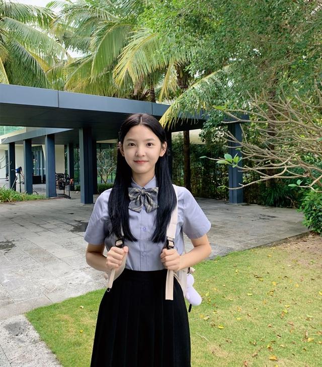 25岁章若楠恨嫁心切！家人曾介绍大10岁相亲对象，不排斥相亲结婚