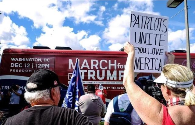 对FBI部门动手了!特朗普裁员玩真的,不怕砍到美国大动脉?